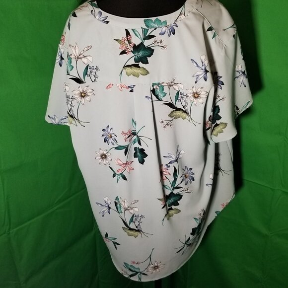 Torrid Top Plus Size 0 Harper Blue Floral V Neck Pockets Flutter Sleeves Office - Picture 3 of 7